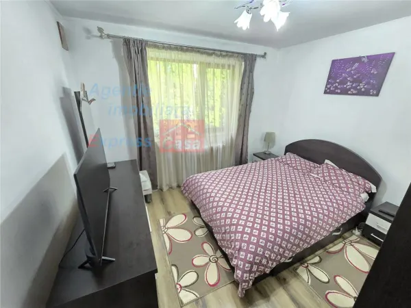 Casă 5 camere Miroslava - poza 8