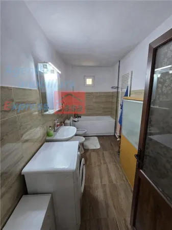 Casă 5 camere Miroslava - poza 10