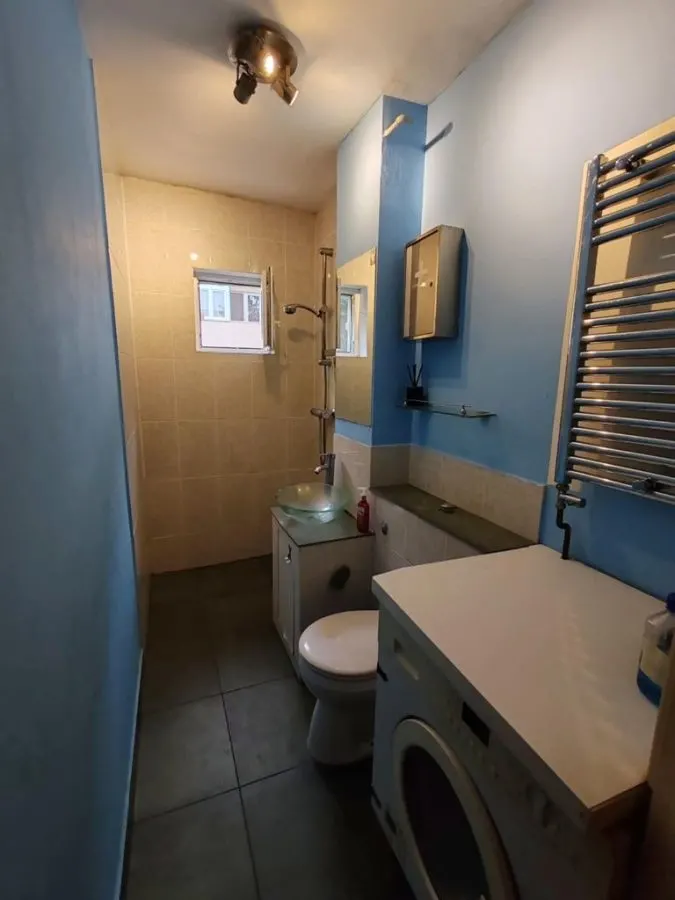 Apartament cu 2 camere, zona 7 Noiembrie - foto 2