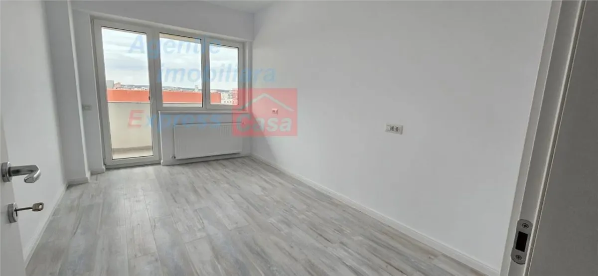 Apartament 3 camere, Semicentral (700 m de Podu Ros) - foto 5
