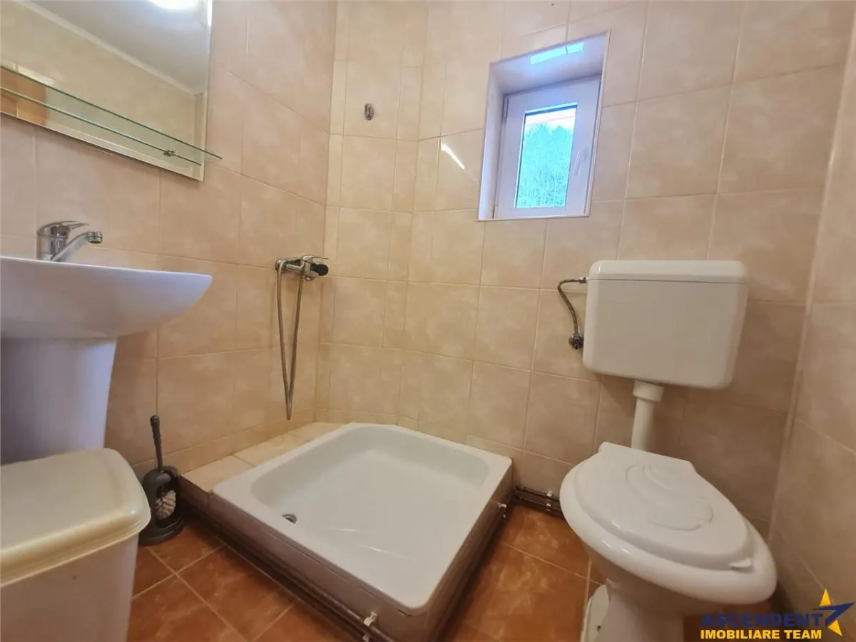 Vila multifunctionala in Predeal - oportunitate  resedinta si/sau afacere - foto 12