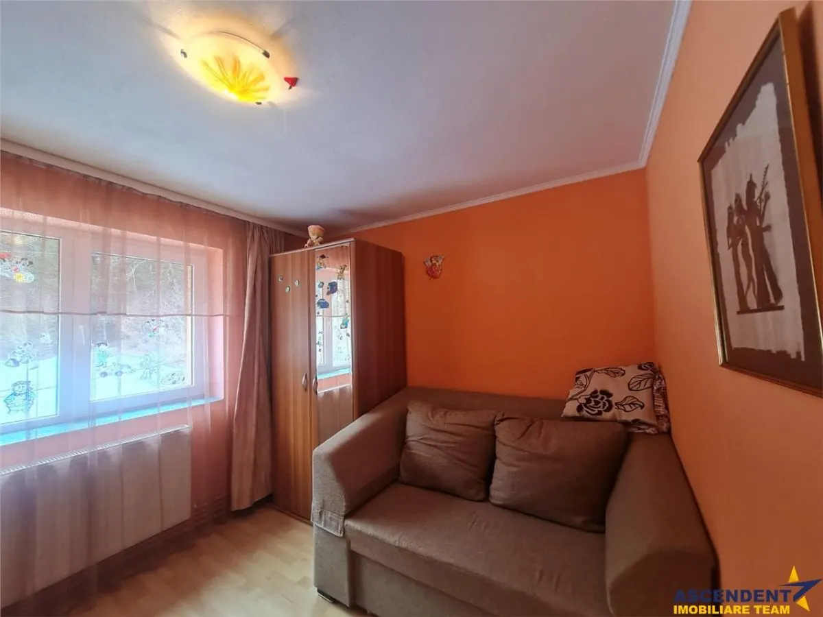 Vila multifunctionala in Predeal - oportunitate  resedinta si/sau afacere - foto 20