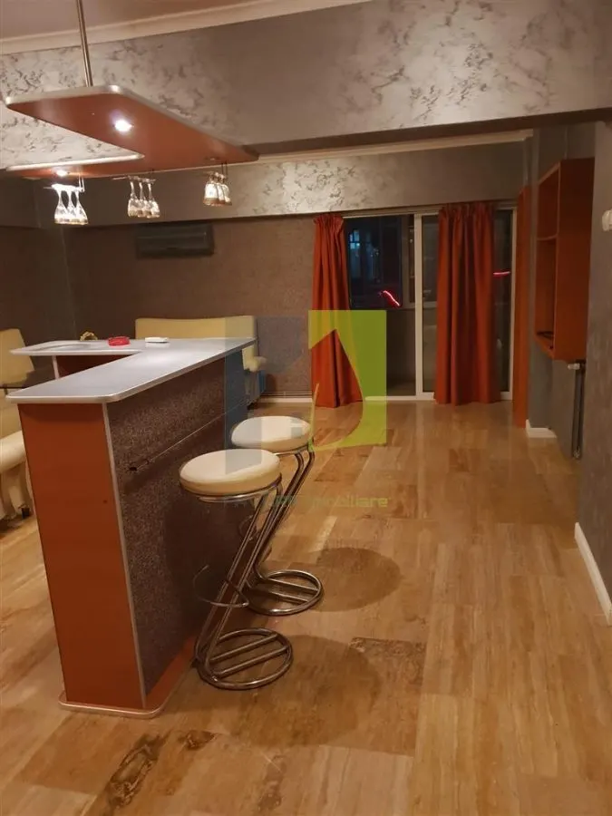 Apartament ultracentral - Unirii la etajul 1 - foto 2