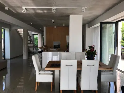 INCHIRIERE CASA VILA LUX individuala 6 camere EROU IANCU NICOLAE JOLIE VILLE BANEASA - foto 3