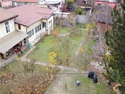 Casa cu teren de 937 mp - Craiova