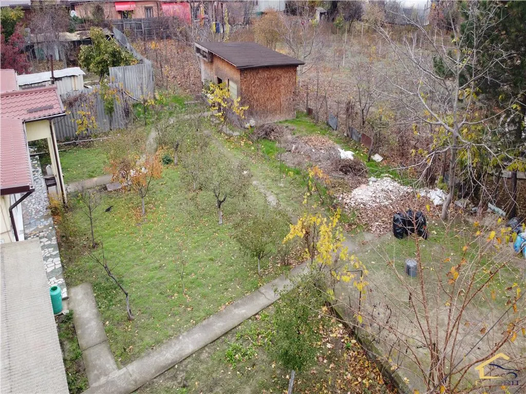 Casa cu teren de 937 mp - foto 2