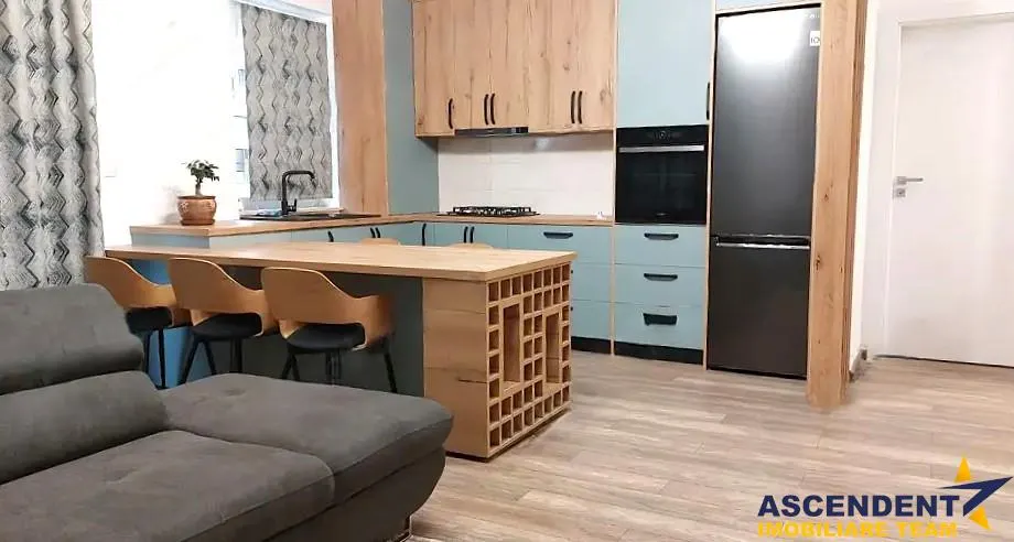 Apartament cu 3 camere, Maurer, Libertatii, Targu Mures. - foto 3