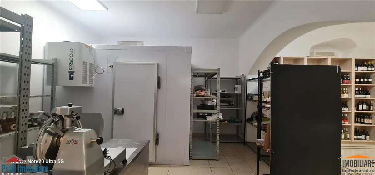 Spatiu comercial 147mp, F.S.12ml, zona Teatru, renovat - foto 13