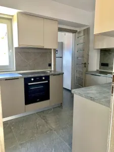 Apartament cu 3 camere, elegant, Central,Targu Mures. - foto 2