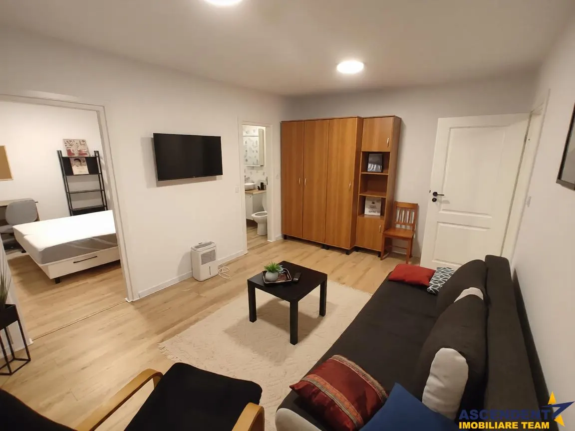 Apartament cu 2 camere, decomandat, 7 Noiembrie, Targu Mures. - foto 2