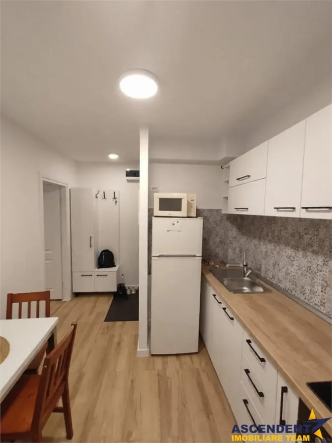 Apartament cu 2 camere, decomandat, 7 Noiembrie, Targu Mures. - foto 3