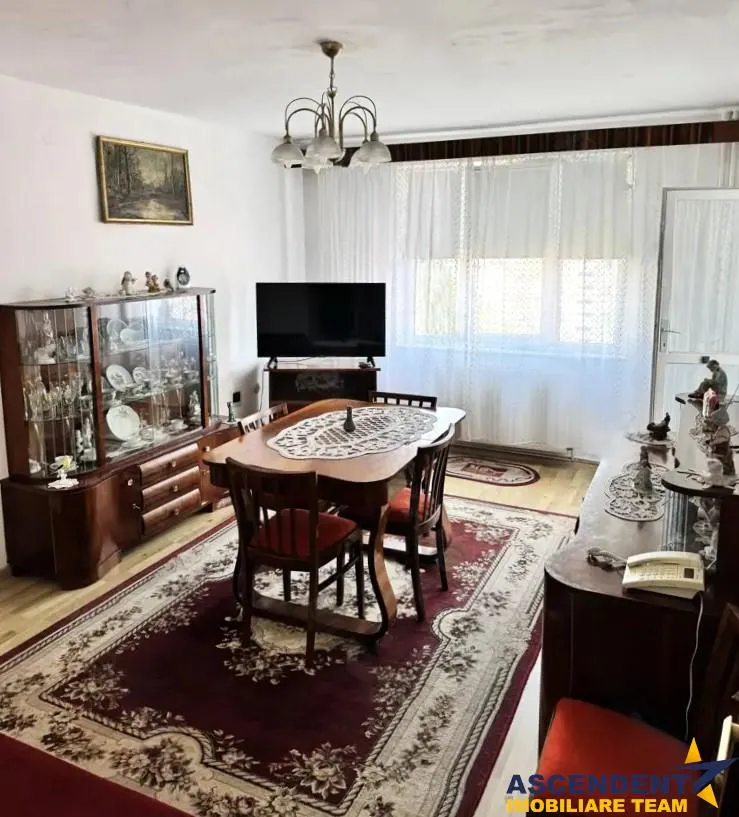 Apartament cu 2 camere, Noua, Brasov - foto 1