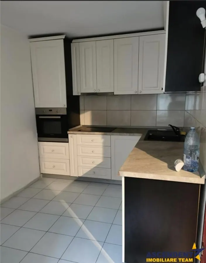 Apartament cu 2 camere, Teatrul Dramatic - foto 2