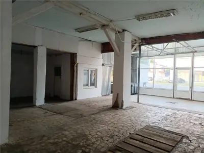 Spatiu comercial, Str. Republicii Bacau - foto 11