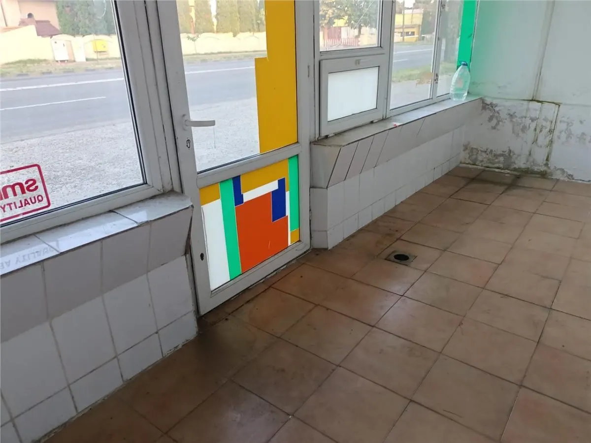 Spatiu comercial, Str. Republicii Bacau - foto 5