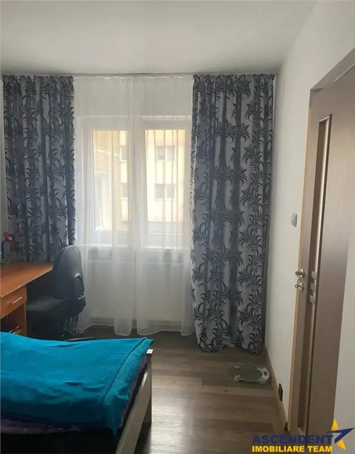 Apartament cu 2 camere, Dambu Pietros, Targu Mures. - foto 3