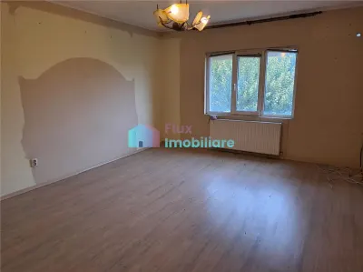 Vila spatioasa Itcani - foto 4