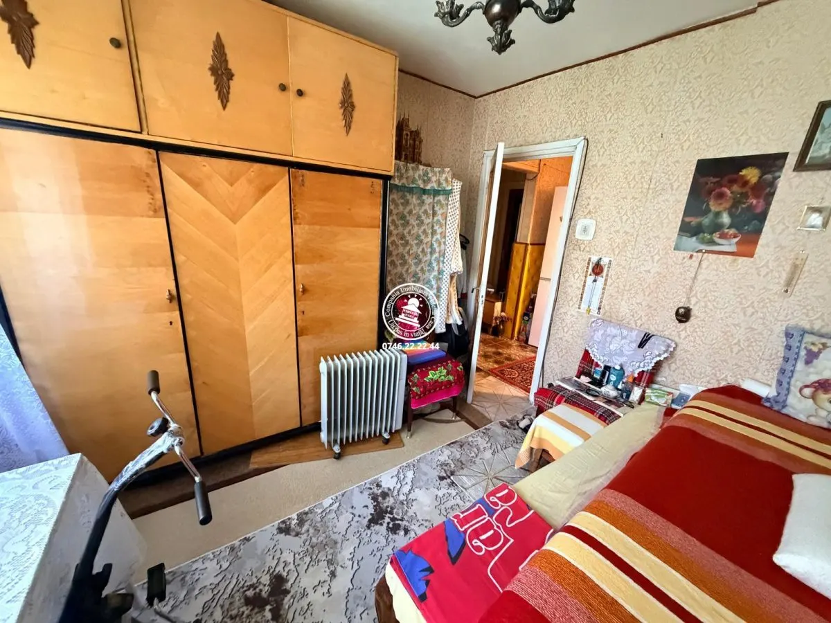 Apartament cu 3 camere decomandat Alexandru-Piata Voievozilor - foto 4