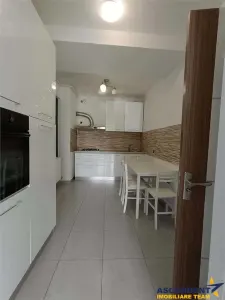 2 camere, decomandat, 70mp, mobilat și utilat, loc parcare, Tractorul, Brasov - foto 1