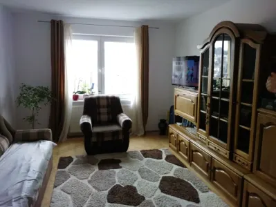 Apartament cu 2 camere, zona Tudor. - foto 3