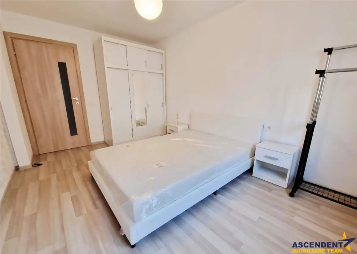 Apartament doua camere, structura decomandata, Urban Tractorul, Brasov - foto 3