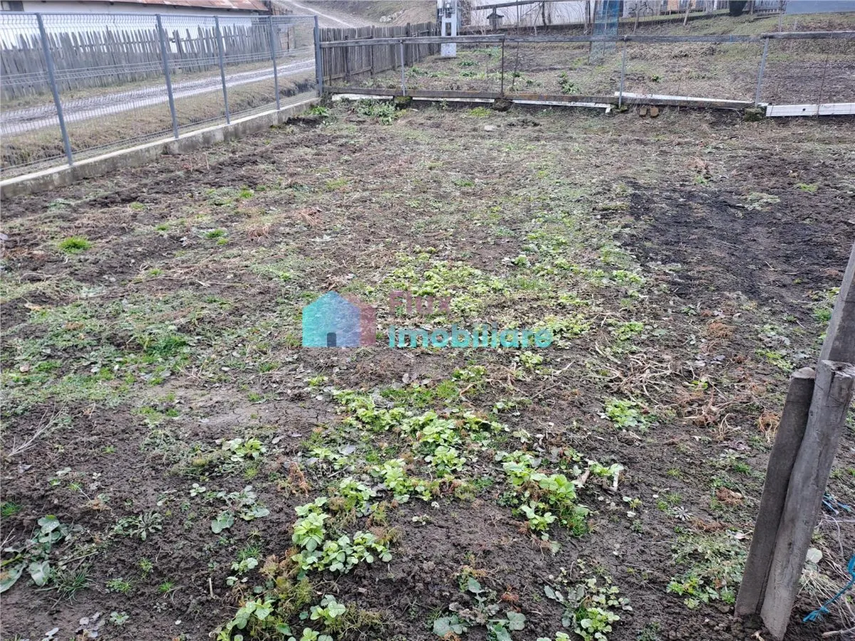 Casa cu 400 mp teren Bosanci - foto 7