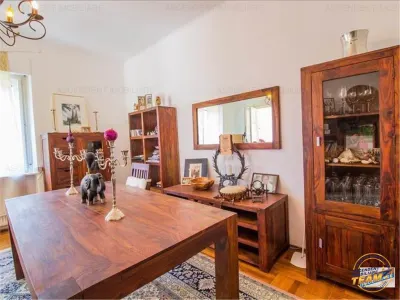 Resedinta distinctiva, pe domeniu de 2.200mp,cadru exclusivist, Central, Brasov - foto 2