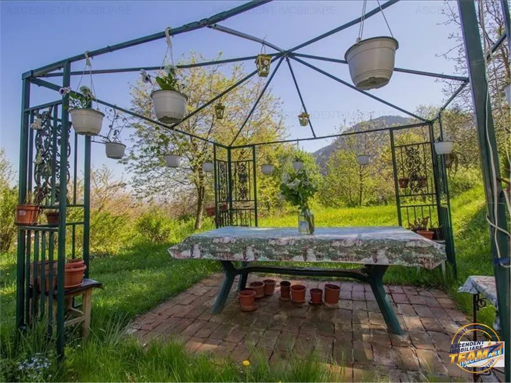 Resedinta distinctiva, pe domeniu de 2.200mp,cadru exclusivist, Central, Brasov - foto 12
