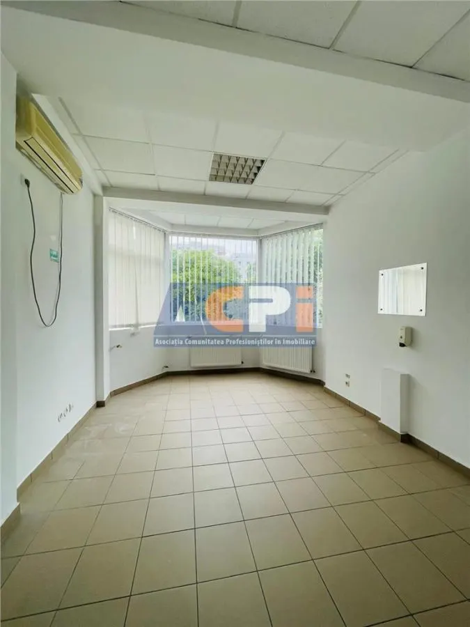 VANZARE VILA curte pretabil CLINICA RADIOLOGIE 1Mai Turda sector 1 - foto 1