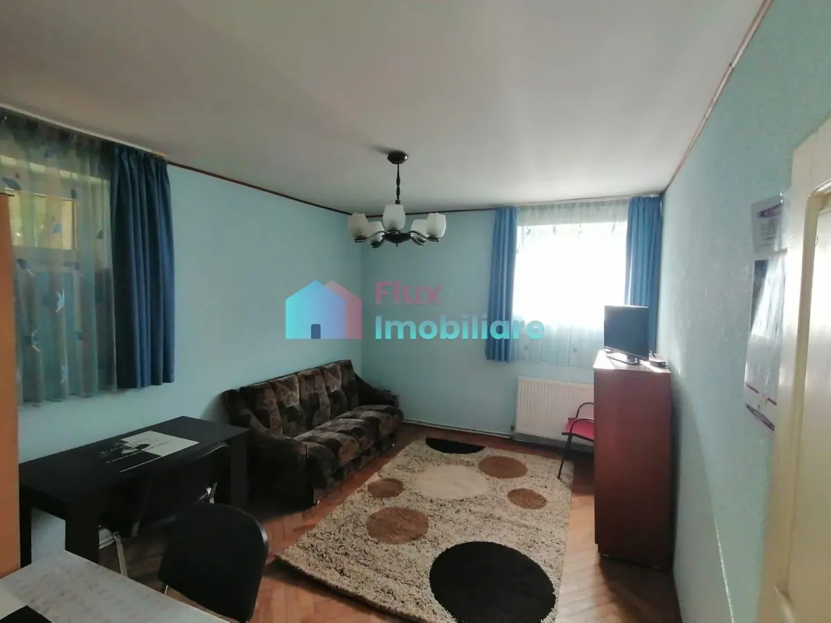 Apartament 2 camere decomandate zona centrala - foto 1
