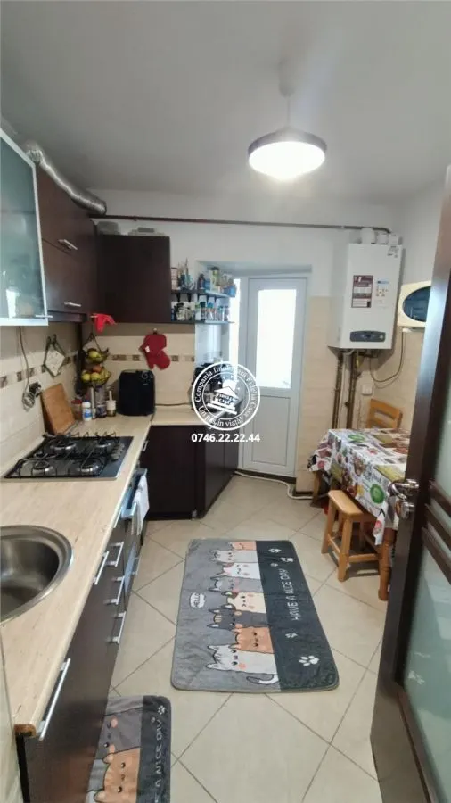 3 camere decomandat Alexandru-Piata - foto 6