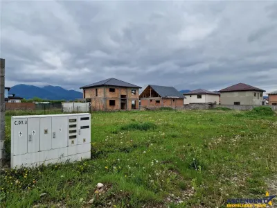 700 mp intravilan, recomandat investitie/ constructie, Sacele -  Izvor, Brasov. - foto 4