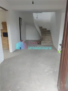 Casa cu 8450 mp teren in Solca - foto 21