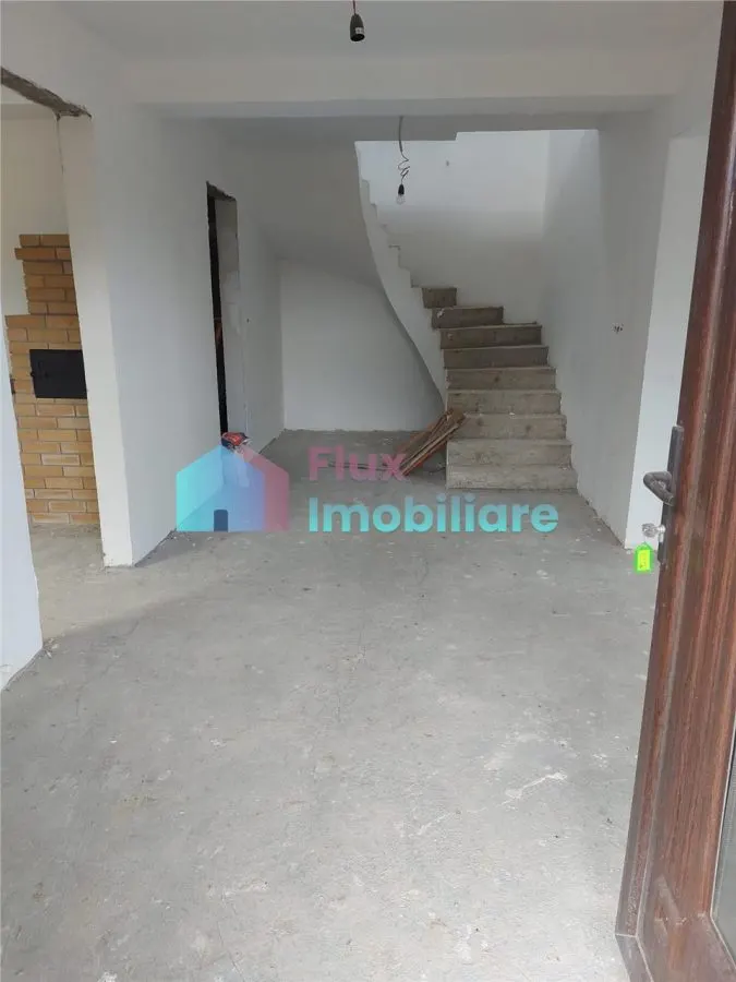 Casa cu 8450 mp teren in Solca - foto 21