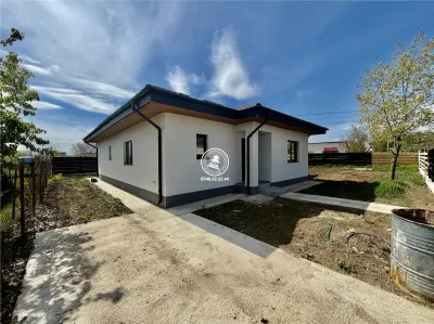Case vile  de vanzare Vorovesti-Miroslava - foto 2