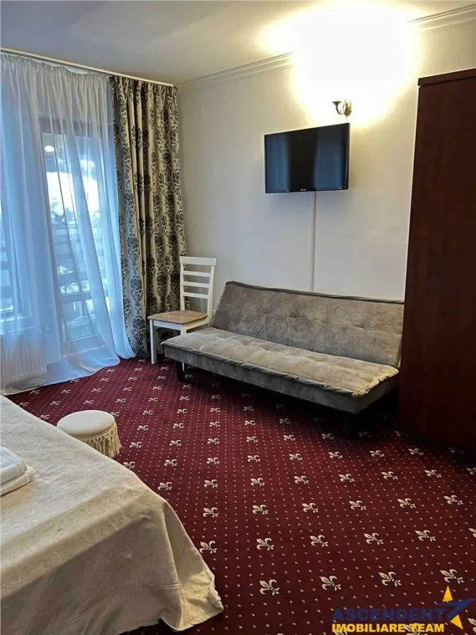 Pensiune eleganta, cu 12 camere, P+2E+M, Predeal, Brasov - foto 5