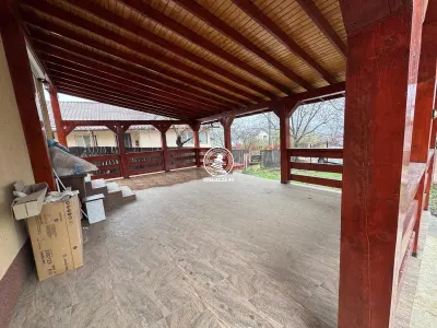 Casa de vanzare, la 2 km de Primaria Tomesti - foto 16