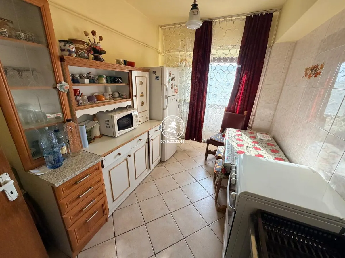 4 camere decomandat Dacia - foto 4