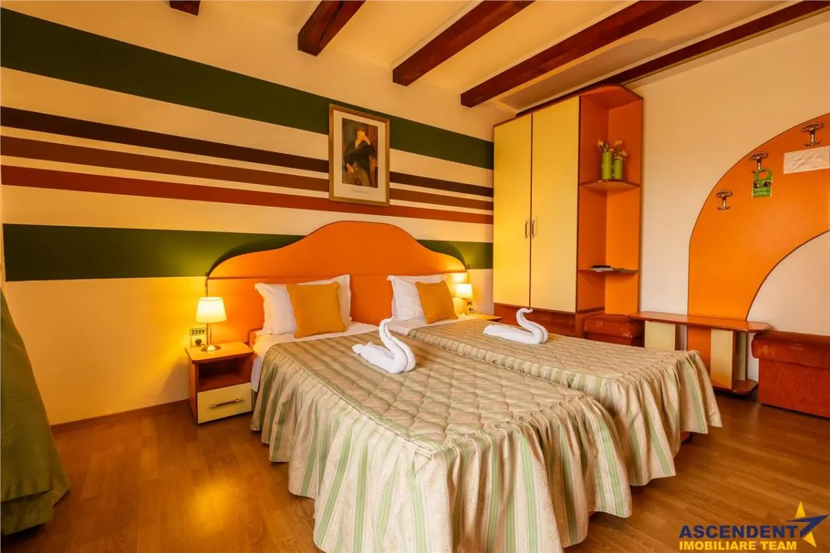 Pensiune cocheta, la poalele emblematicei Cetatii Rasnov, Brasov - foto 11