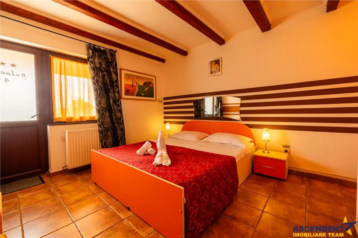 Pensiune cocheta, la poalele emblematicei Cetatii Rasnov, Brasov - foto 13