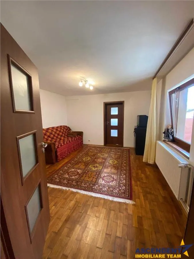 Casa de vanzare, 800mp teren, Turches, Sacele, Brasov - foto 2