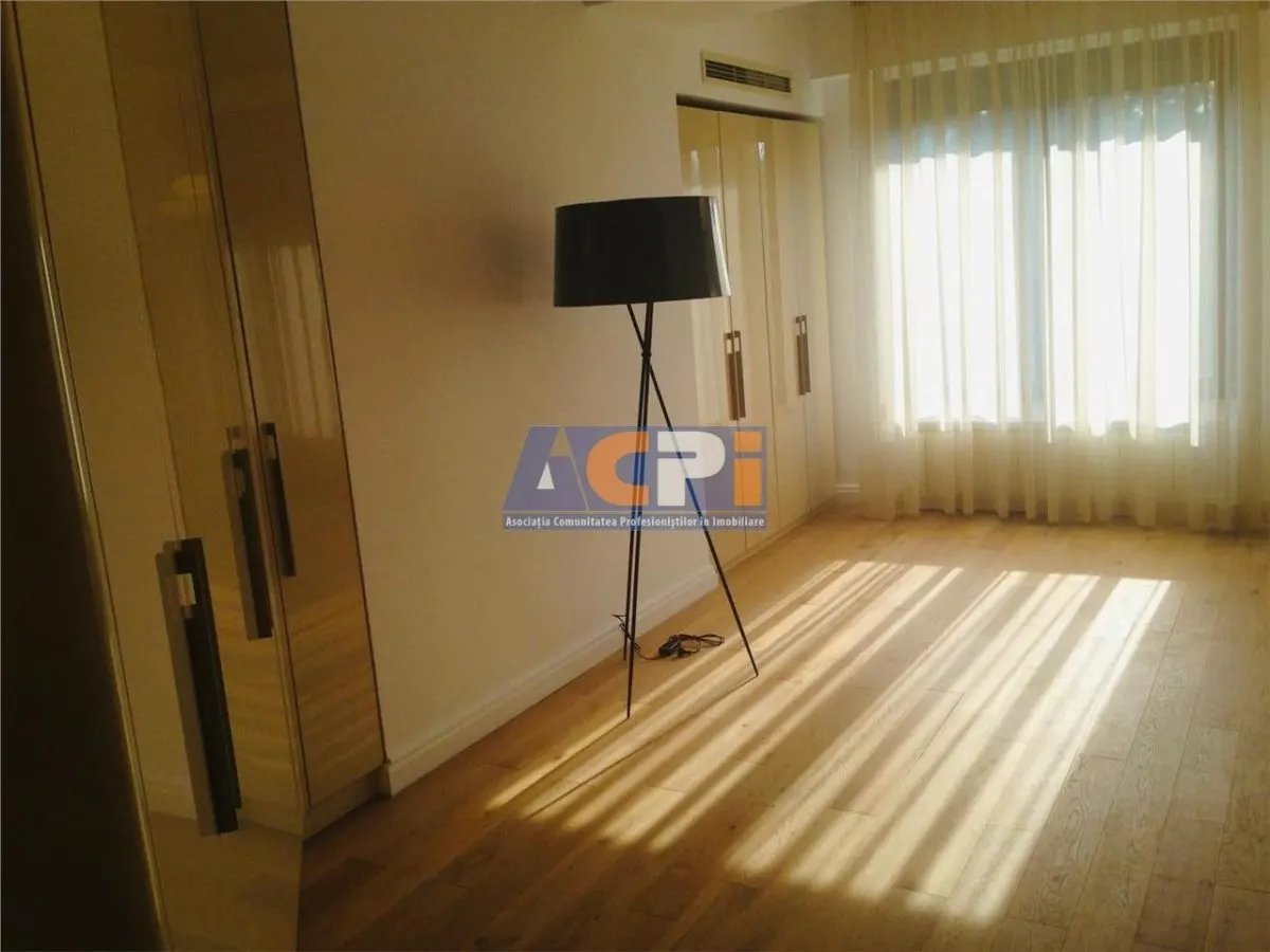 Inchiriere Apartament 5 camere parcare Parc Herastrau Nordului - foto 5