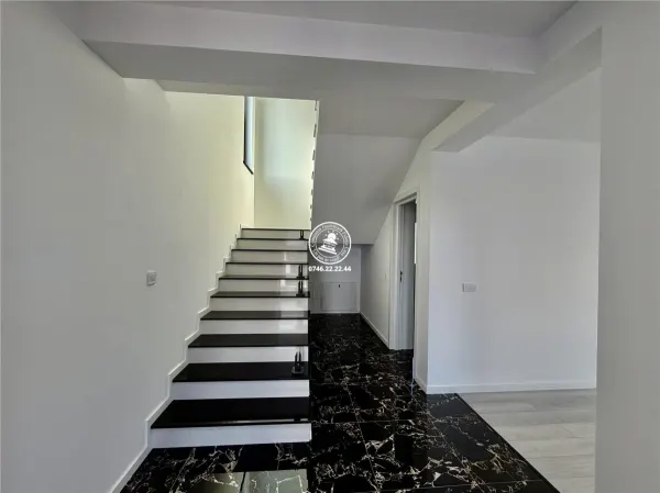 Casă 4 camere Miroslava - poza 10