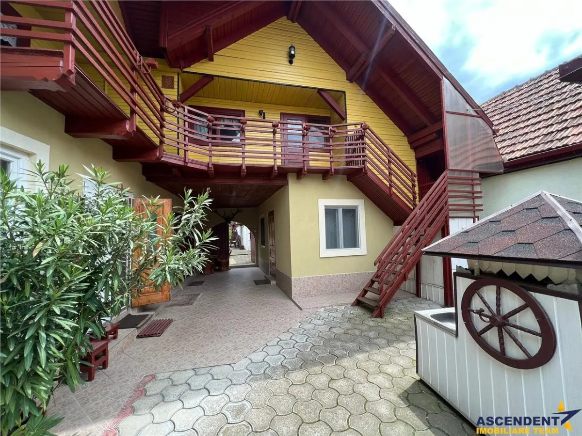 Sarmul traditiei imbinat cu confortul modern: Rezidenta de exceptie, Central, Tarlungeni, Brasov - foto 24