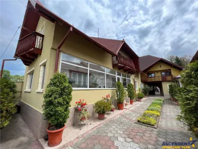 Sarmul traditiei imbinat cu confortul modern: Rezidenta de exceptie, Central, Tarlungeni, Brasov - foto 7