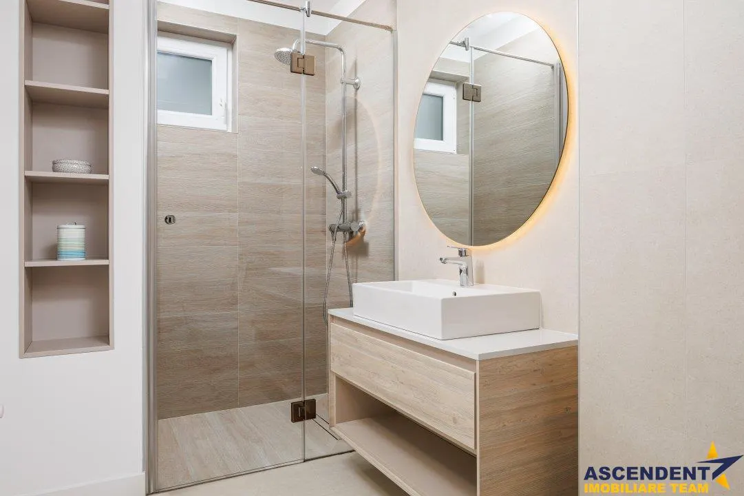 Tur LIVE! Eleganta si confort: penthouse pe doua niveluri - foto 6