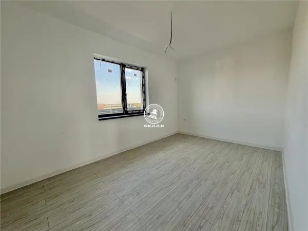Casă 4 camere Miroslava - poza 10
