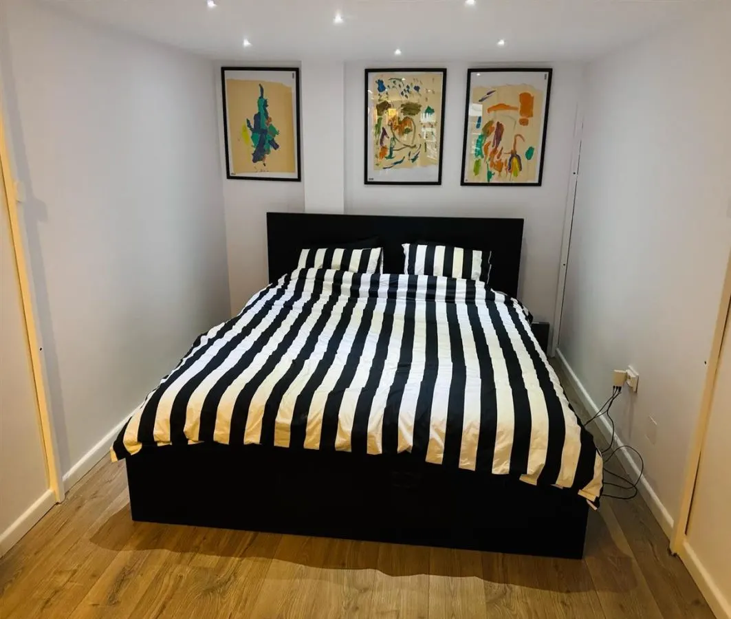 Apartament de Închiriat în Piața Romană - Locație Centrală - foto 4