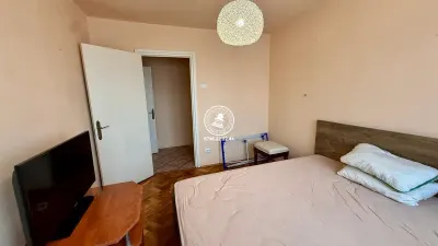 Apartament 3 camere Podu Ros - foto 8