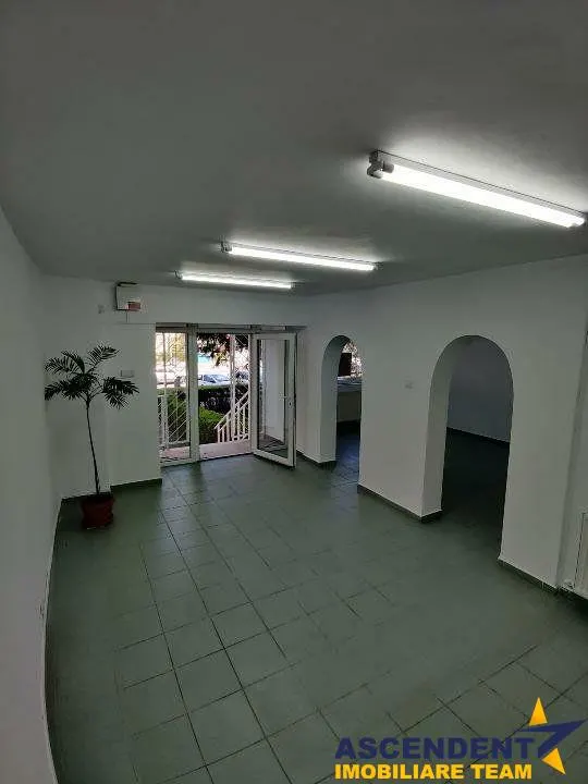 Spatiu, Central, Brasov - foto 1